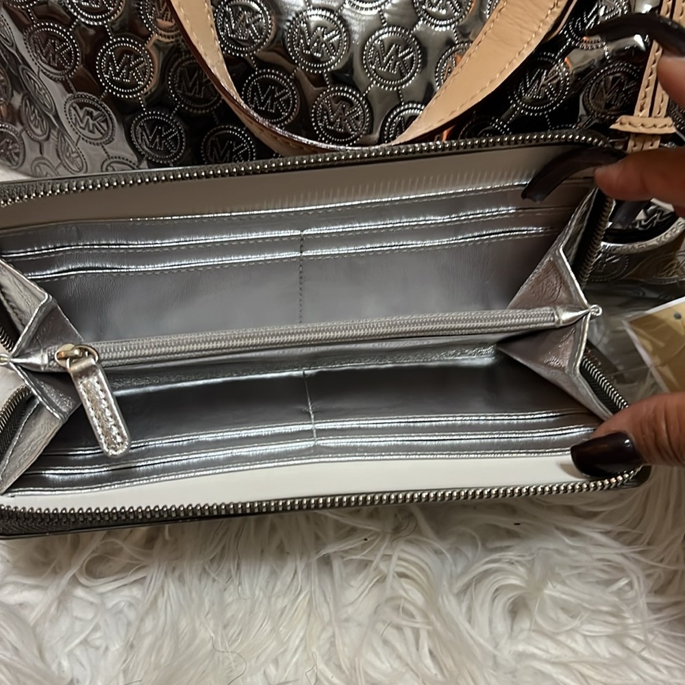 Brand new MK BAG AND WALLET - Picture 7 of 8